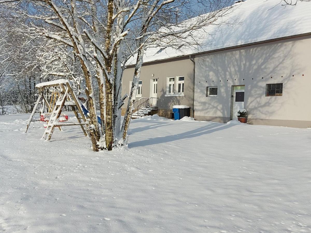 Cozy Holiday Home In Neuendorf With Garden Exterior foto